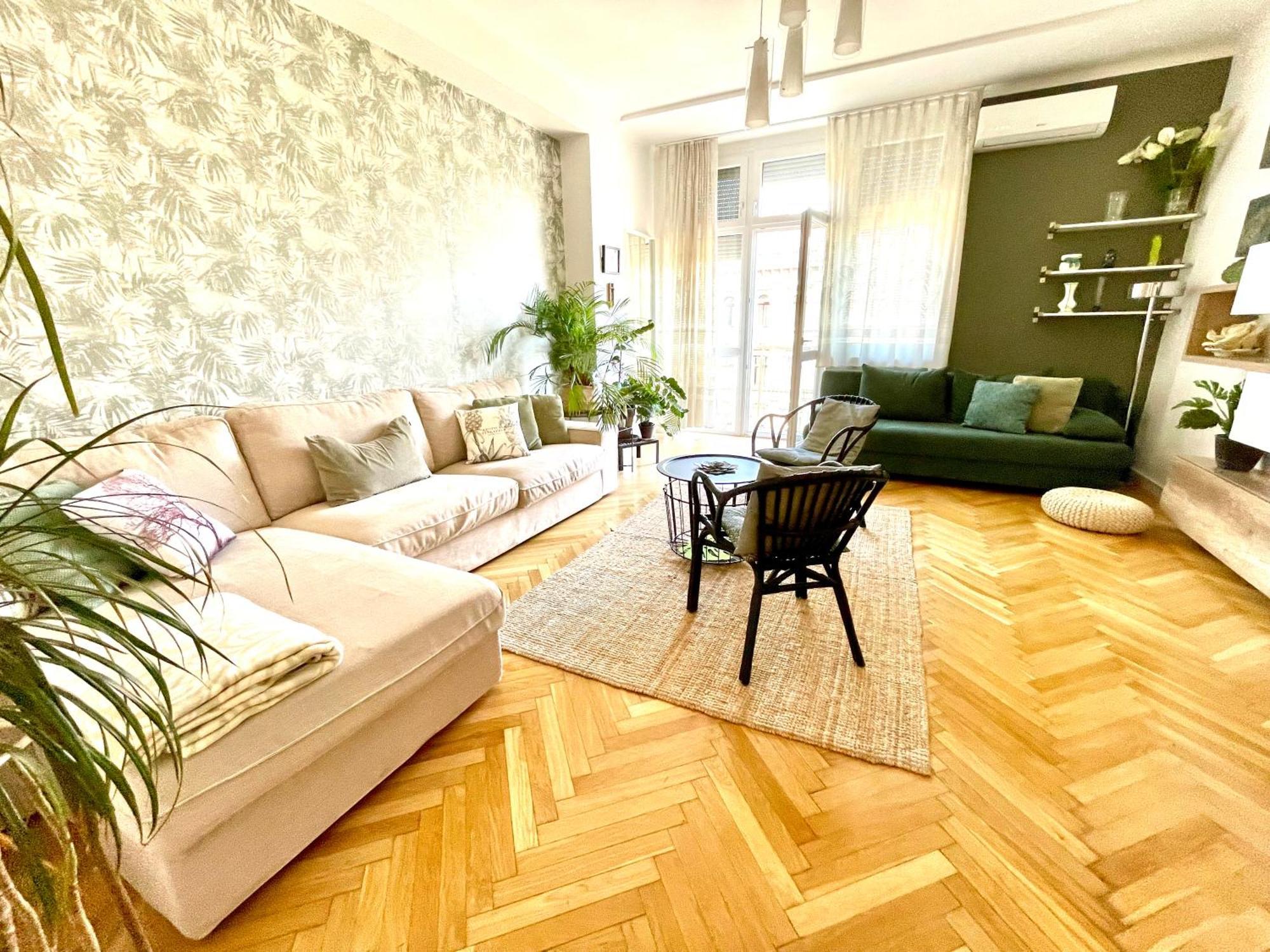 Mint Pearl Apartment 3 Rooms 2 Bathrooms At Kalvin Square Budapesta Exterior foto