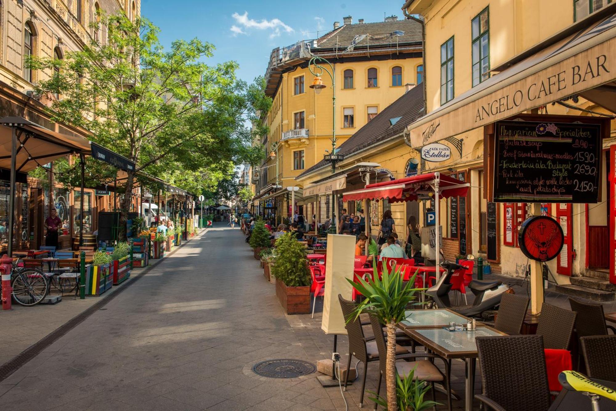 Mint Pearl Apartment 3 Rooms 2 Bathrooms At Kalvin Square Budapesta Exterior foto