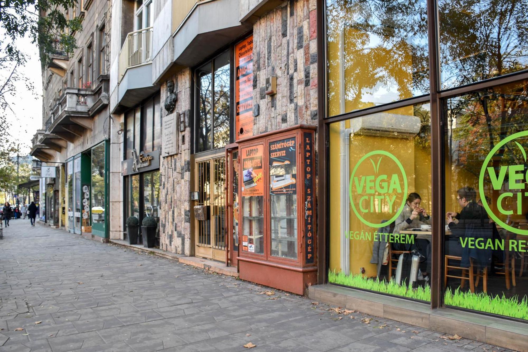 Mint Pearl Apartment 3 Rooms 2 Bathrooms At Kalvin Square Budapesta Exterior foto